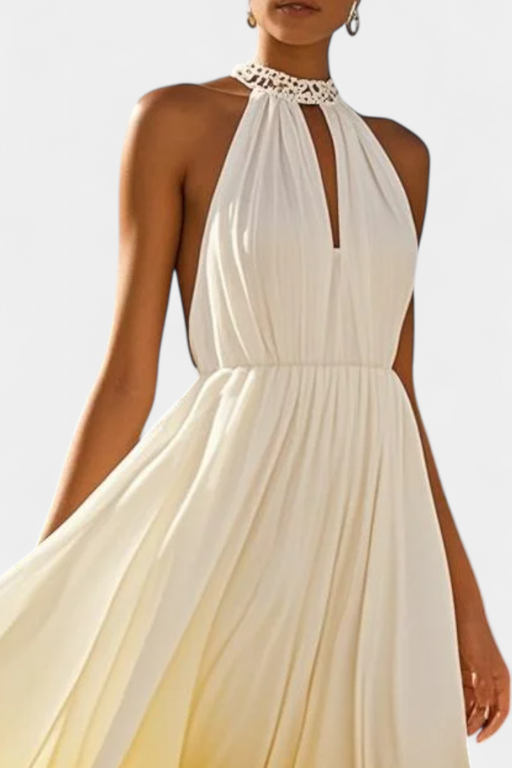 Maxi Vestido Halter Plisado Starla con Elegantes Detalles de Perlas