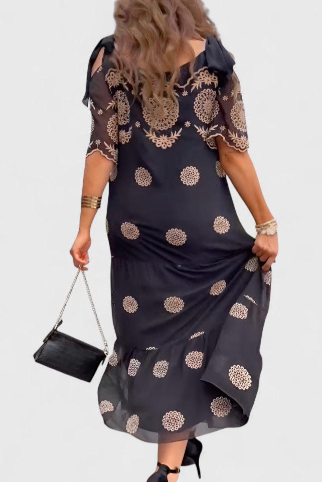 Cathy Vestido de Verano Elegante de Malla con Diseño Calado y Corte Suelto