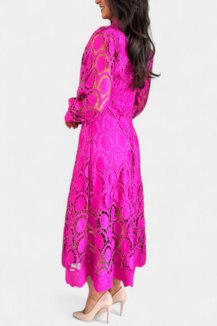 Jovie Vestido Midi de Encaje con Bordado y Cuello Alto