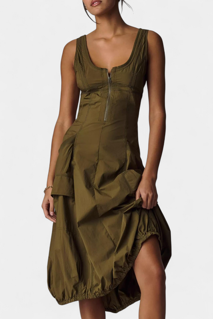 Vestido Midi Katana con Dobladillo de Burbujas y Corsé Entallado