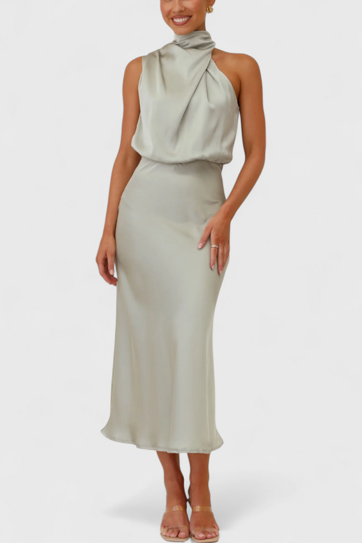 Vestido Elegante Rina con Cuello Halter y Drapeado