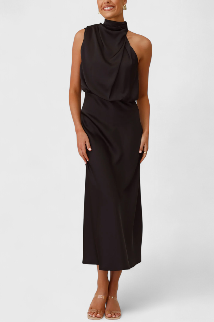 Vestido Elegante Rina con Cuello Halter y Drapeado