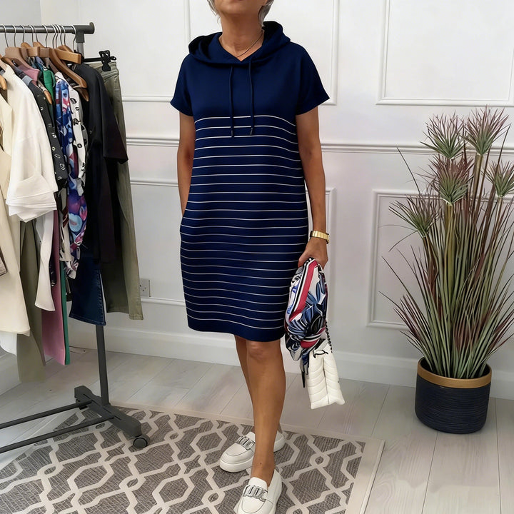 Gabriela™ | Vestido Casual con Capucha y Rayas Tejidas