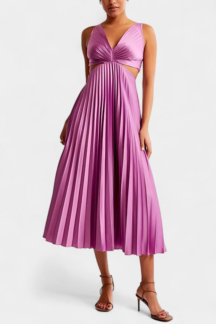 Vestido Sin Mangas de Selena con Pliegues, Corte Lateral y Detalle Torcido