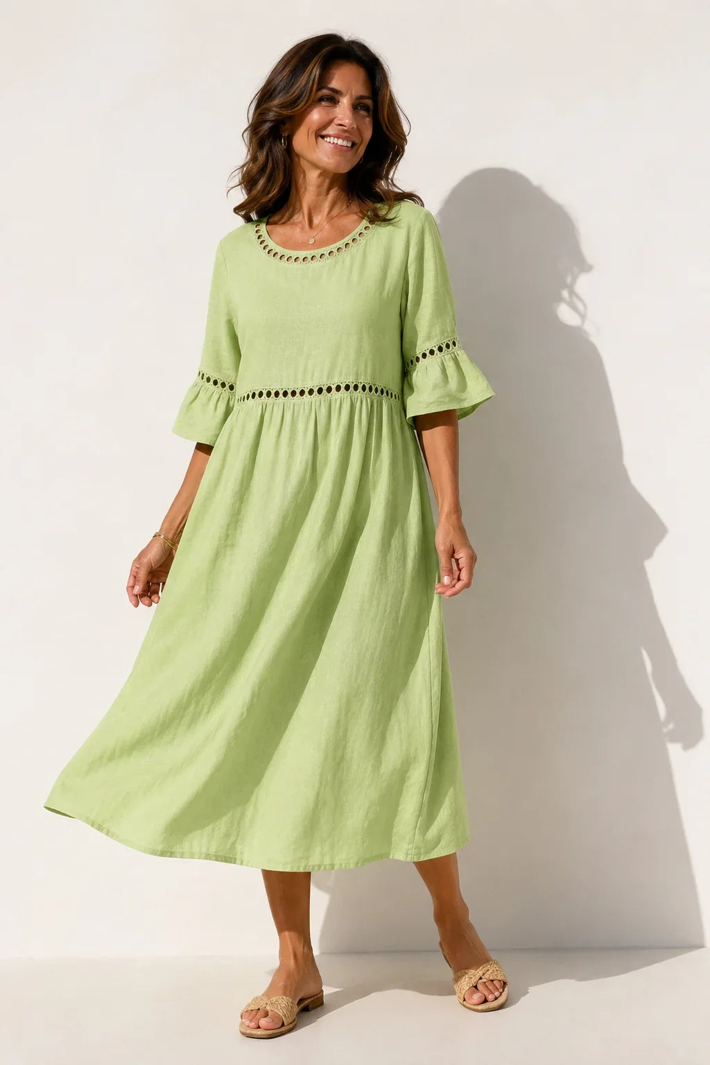 Carmela™ | Vestido Midi de Lino con Cuello Redondo y Mangas Acampanadas