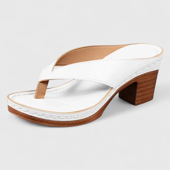 Bernarda™ | Sandalia de Tacón Bloque con Diseño de Tira entre Dedos