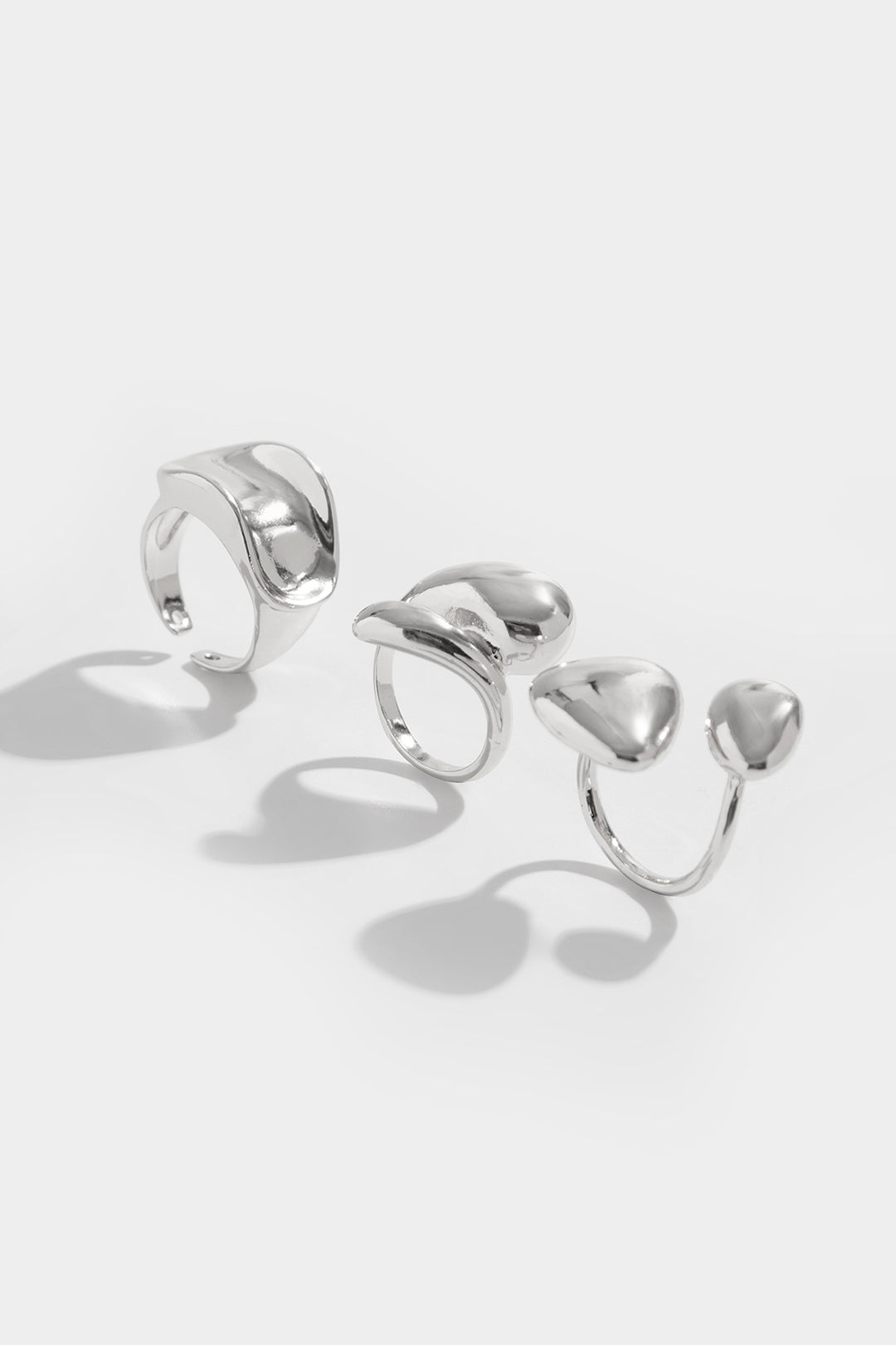 Anillos de Metal con Diseño Irregular
