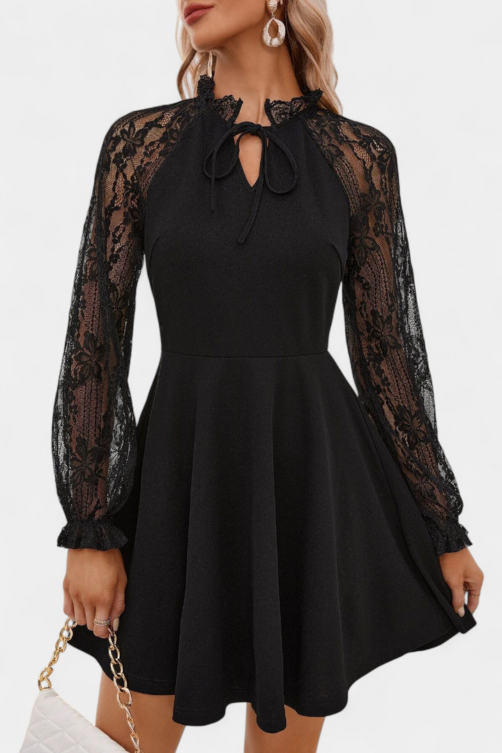Vestido Mini de Encaje Floral Jasella con Mangas Largas