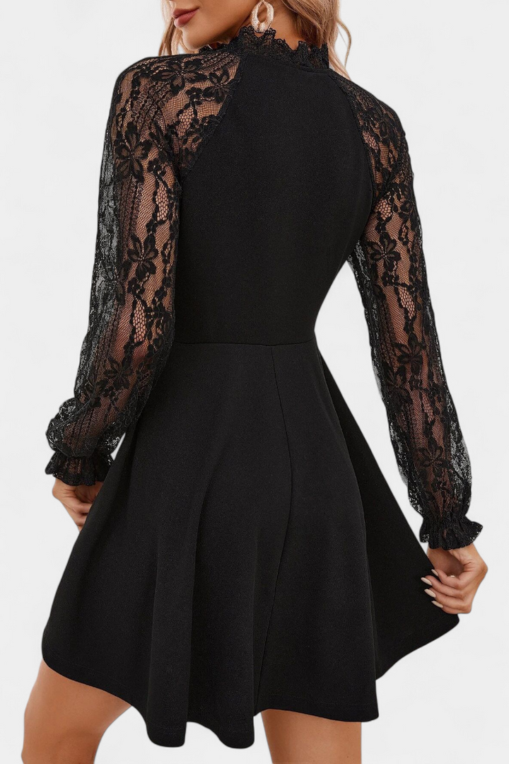 Vestido Mini de Encaje Floral Jasella con Mangas Largas