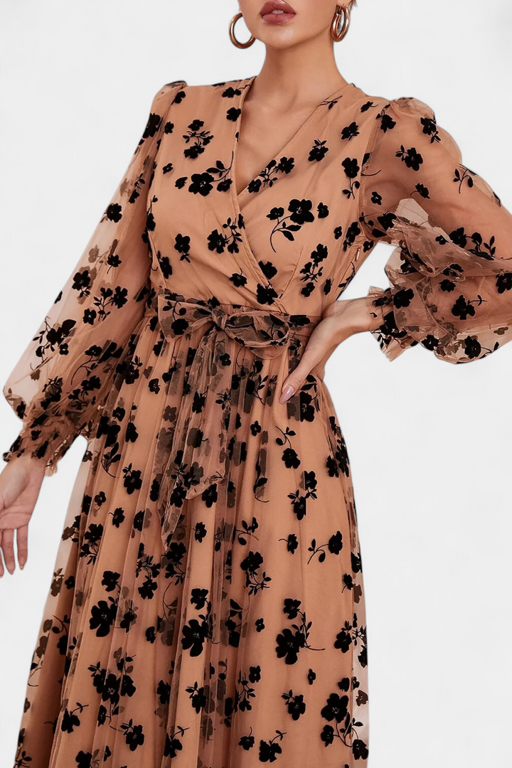 Iolanda Vestido Maxi de Encaje Floral con Mangas Abullonadas