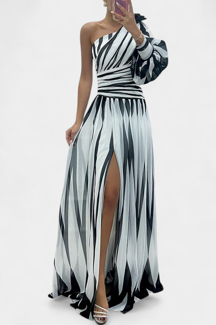 Vestido Maxí Elegante de Rayas con Un Solo Hombro de Bethania