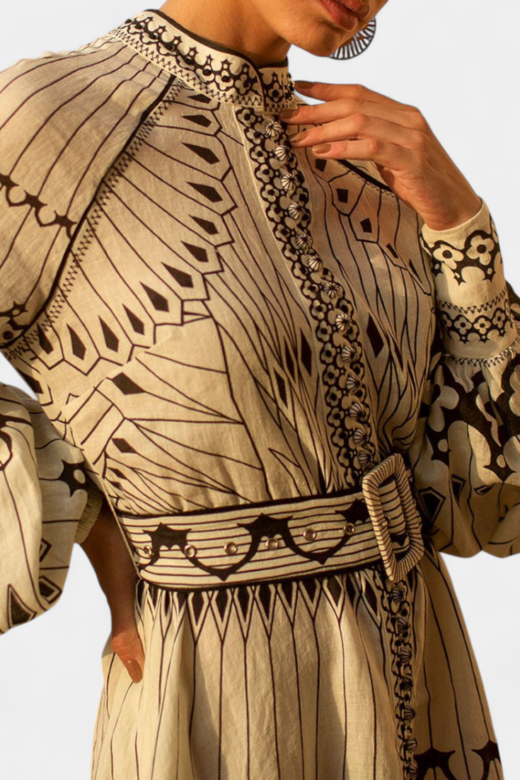 Soria Vestido Maxi con Botones y Bordado de Estilo Folk